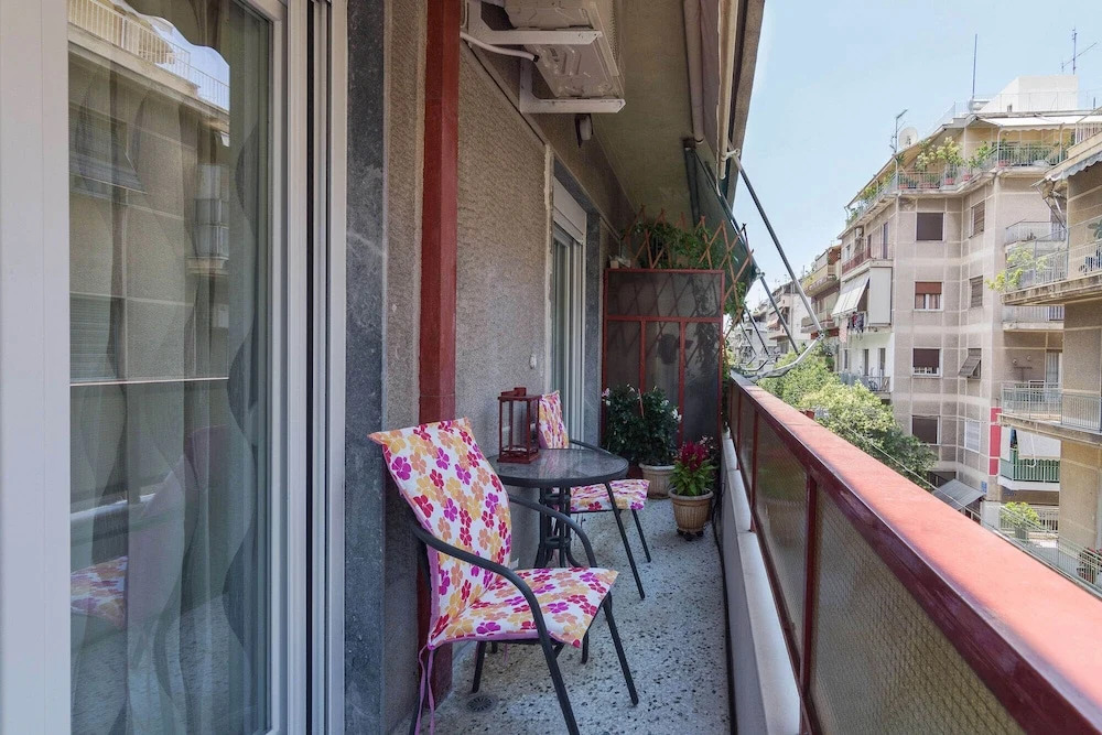 Adorable 2 Bedrooms Apartment in Athens