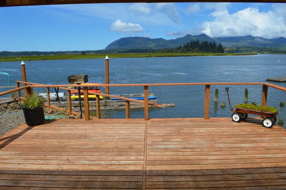 Wheeler on the Bay Lodge and Marina
