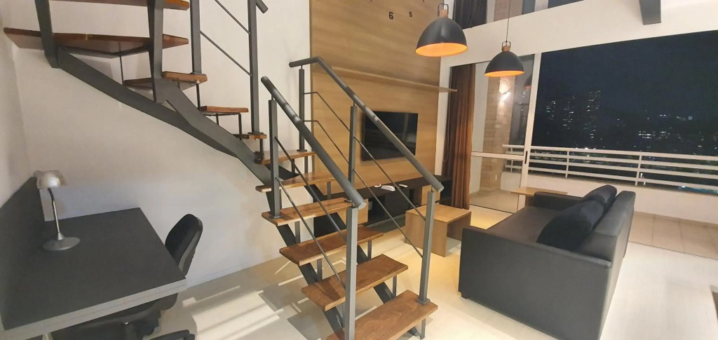 Duplex 2 dormitórios luxuoso 1113