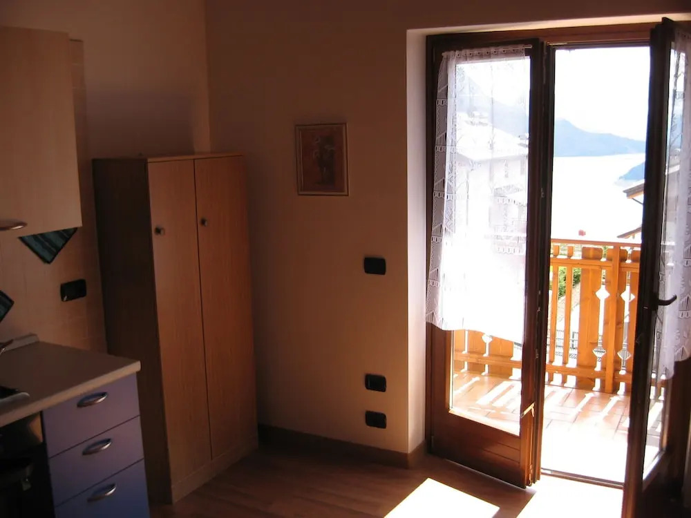 Molvenolago Apartments