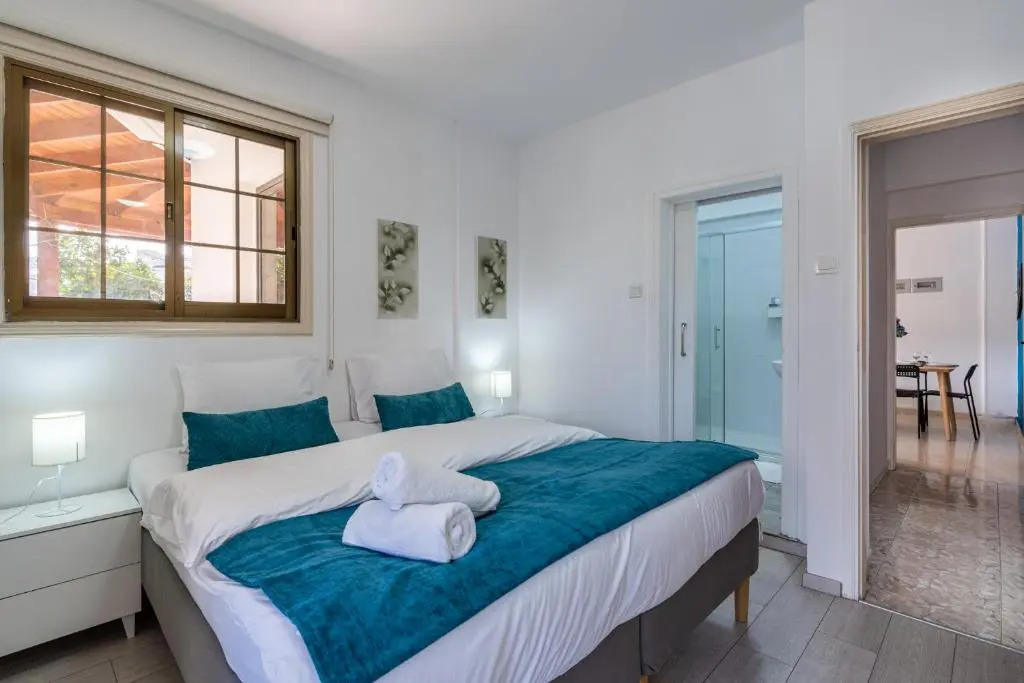 Azure 2-BR W/Terrace in Larnaca