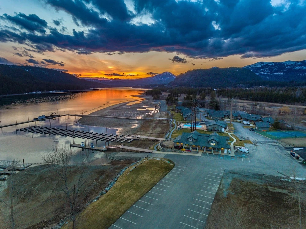 Dover Bay Resort