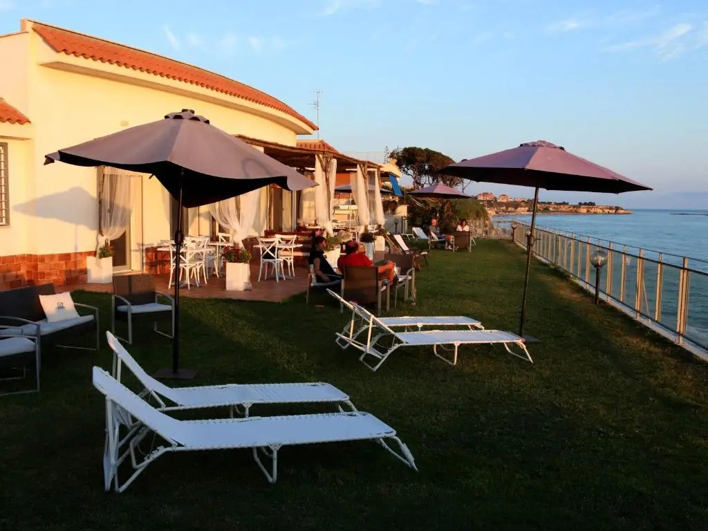 Sunset VIP House