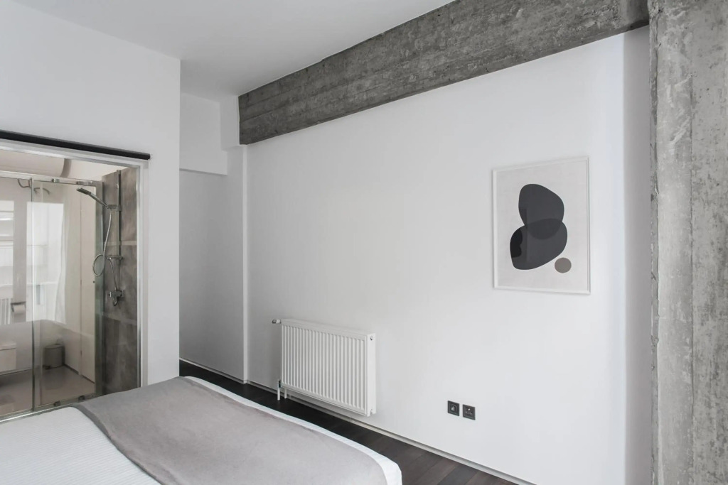 Industrial 1BR Apartment in Ampelokipoi Area by UPSTREET