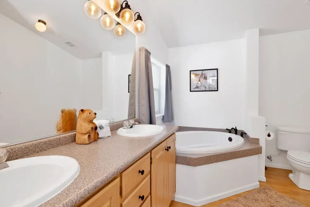 2240-summit View Lodge 3 Bedroom Home by Redawning