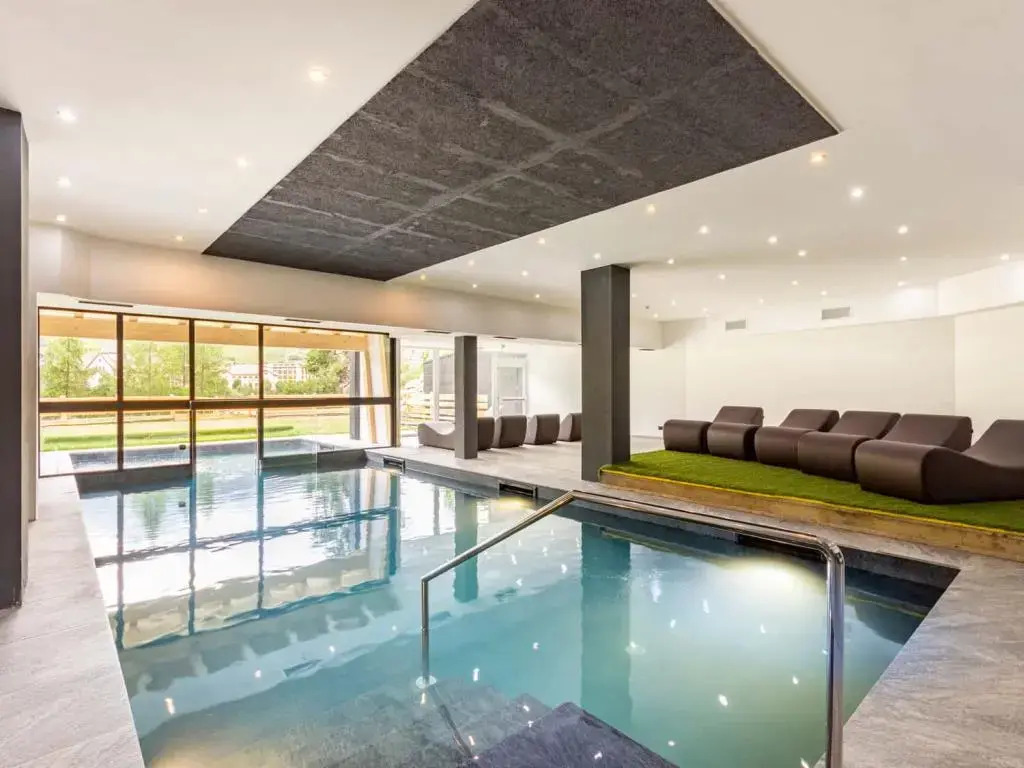 Active Alm Hotel