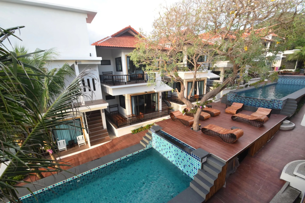 Simple Life Cliff View Resort