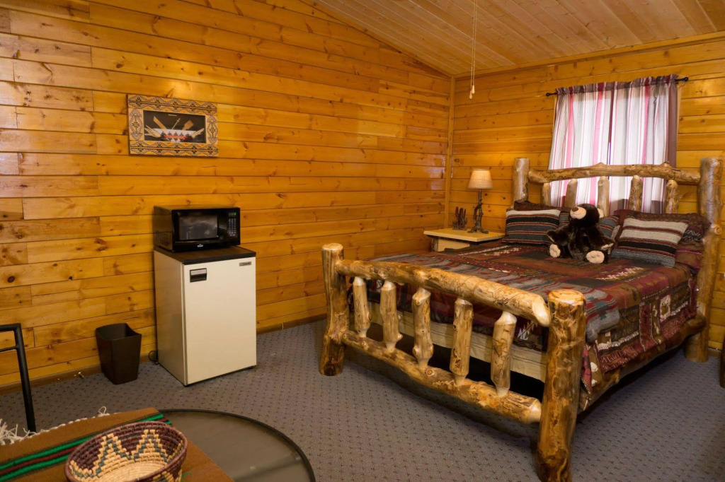 Red Canyon Village