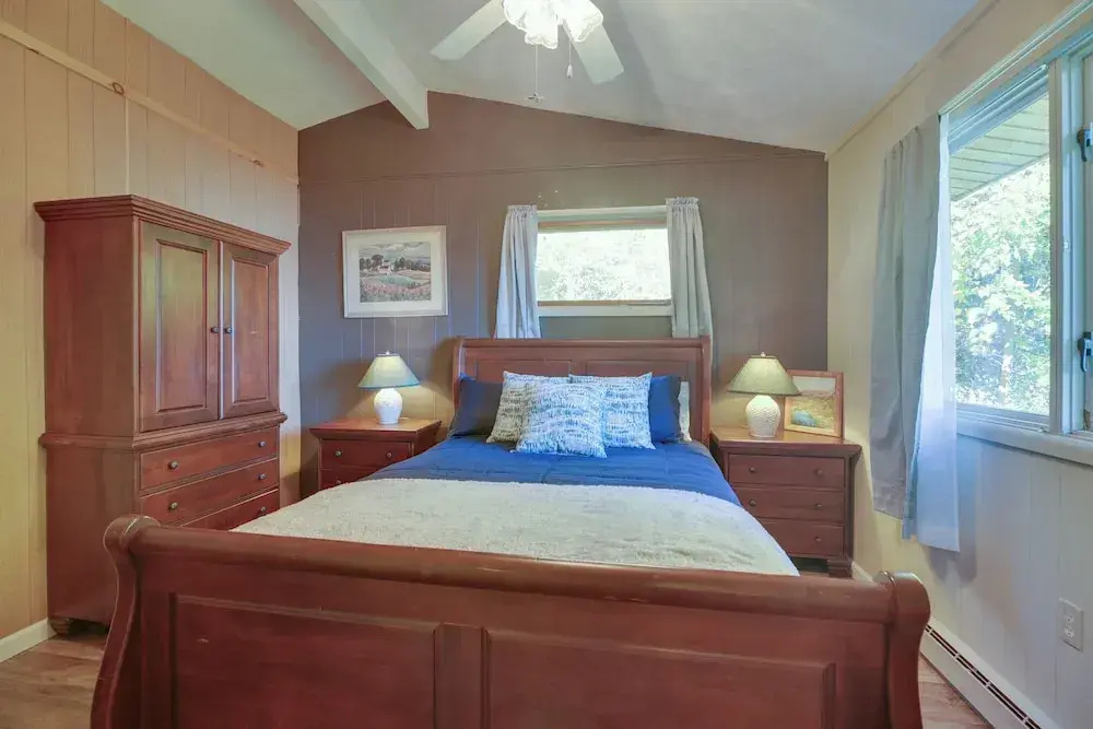 Lakefront Escape: Waterfront Lake Champlain Home