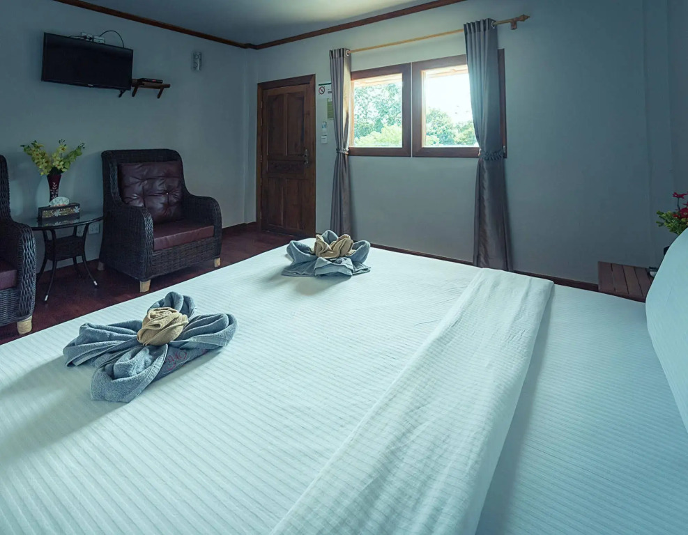 Lipe Village Resort