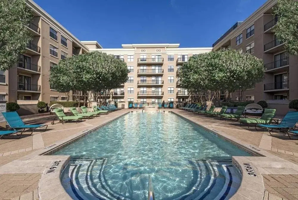 2BR Executive
