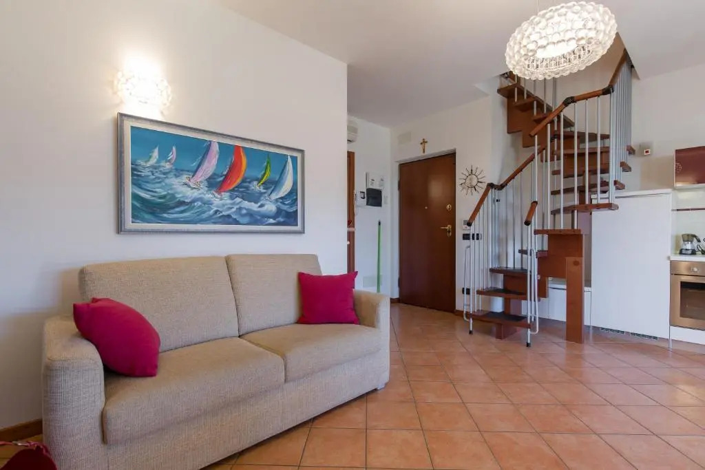 Carlotta'S House Lake