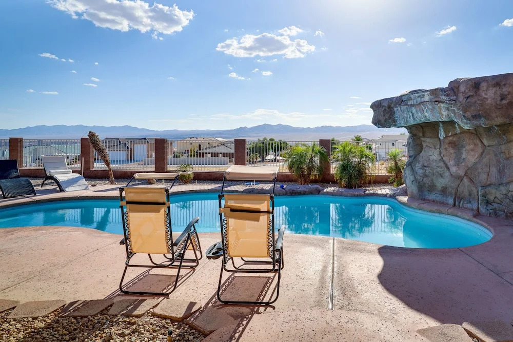 Bullhead City Vacation Rental: Private Pool & Spa!