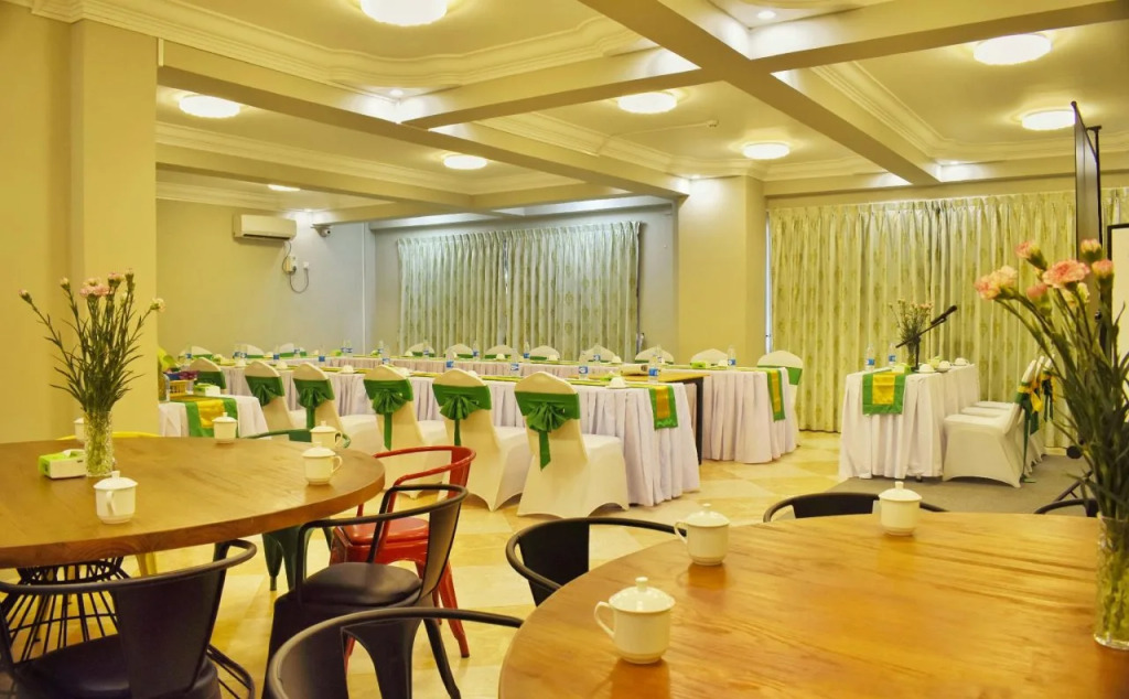 SERENE Stays Hotel