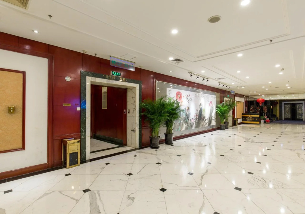Kingwing Hotel