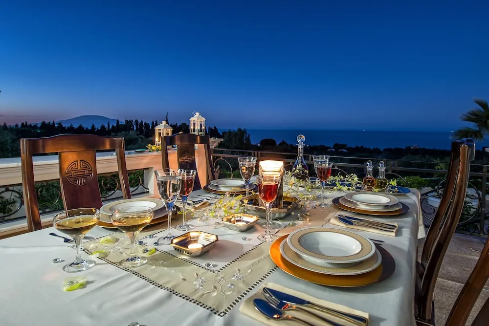 Frido Luxury Villa - 600 Sqm