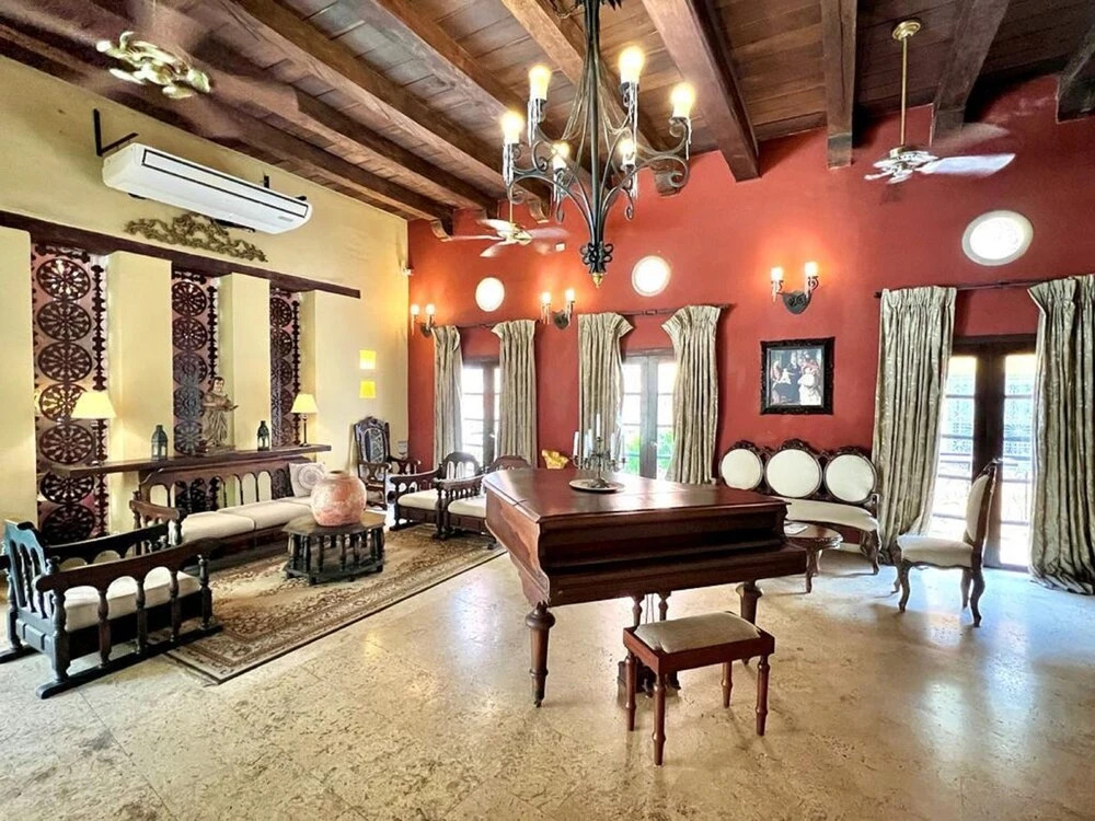 8aps-4 Luxury House in the Historic Center With Pool Air Conditioning and Wifi