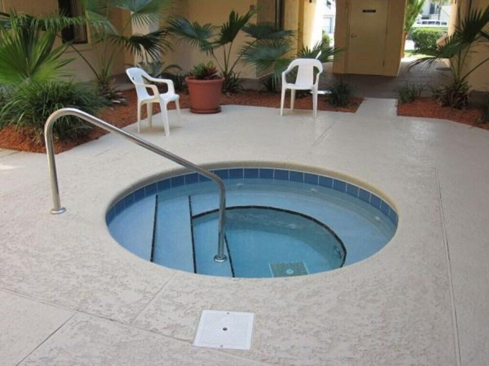 St. Augustine Ocean And Racquet 2204 Condo