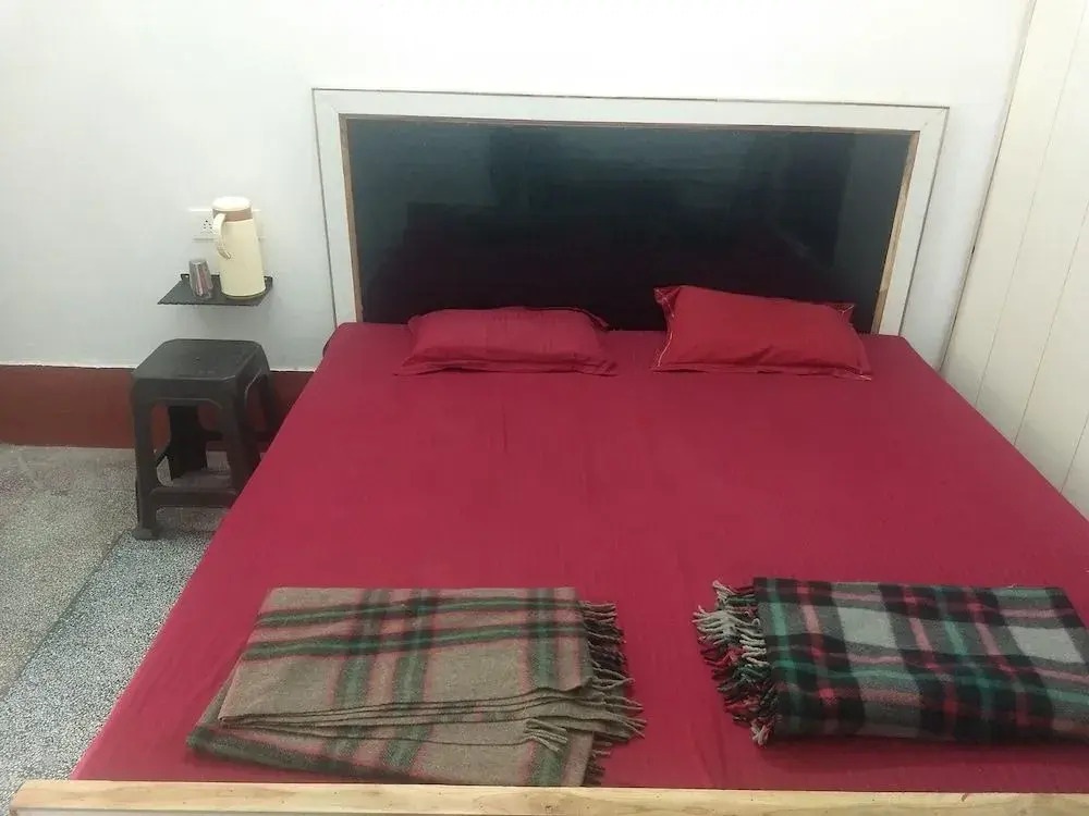 Bhajan Ashram Rishikesh