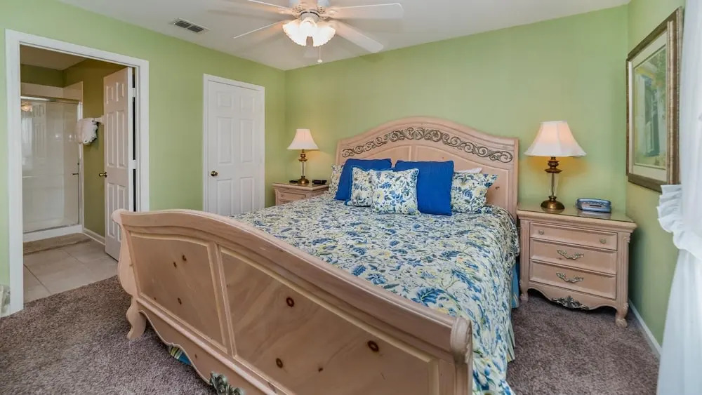 2709 Manesty Lane