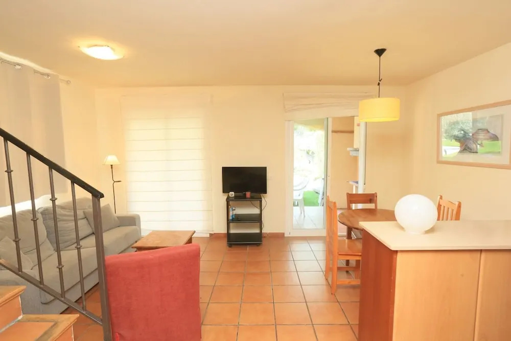 Casa Vista a la Piscina Para 8 Personas en Miami Playa