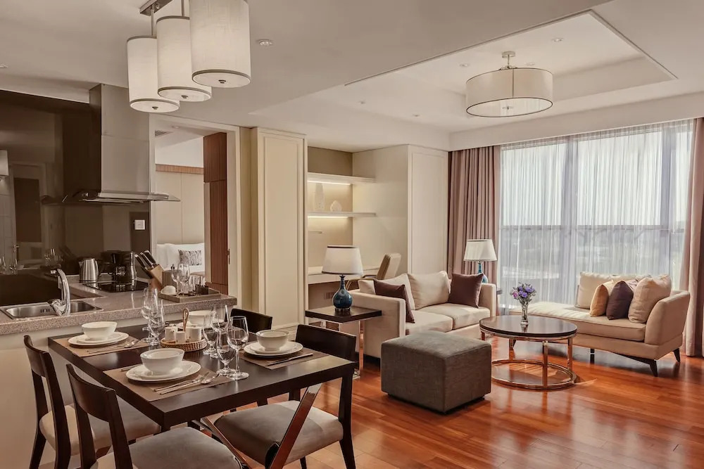 Crowne Plaza Shanghai Anting-20 Minutes drive to National Exhibition and Convention Center & 15 Minutes drive to F1