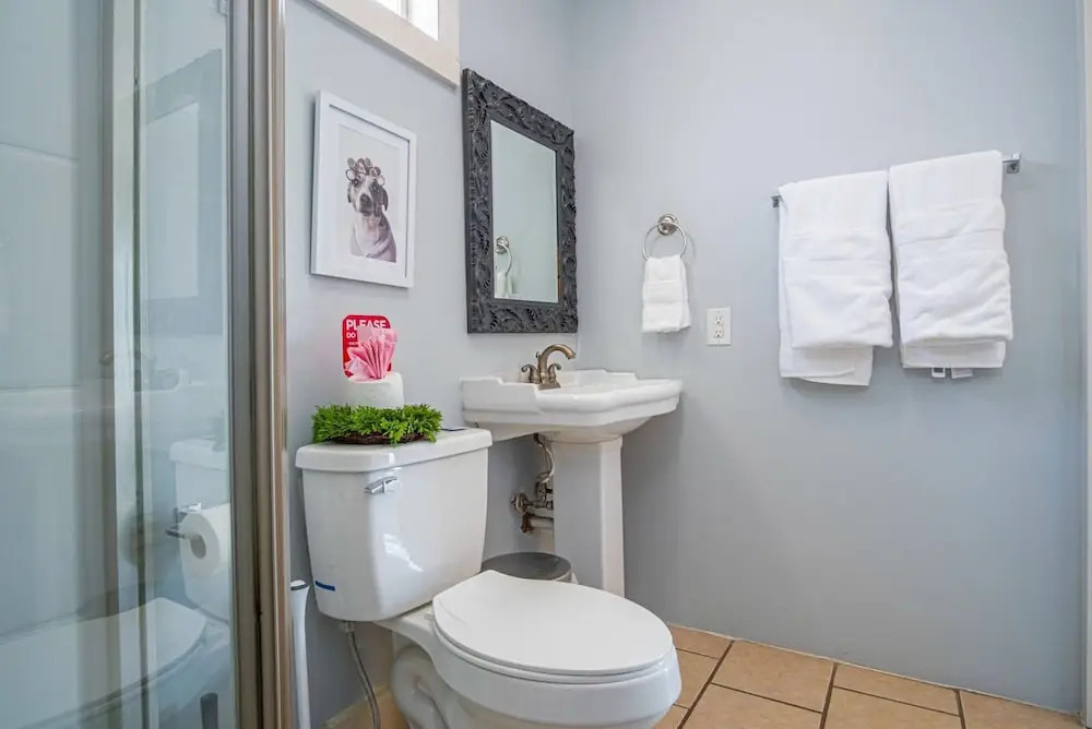 Stunning 3BR 2BA Haven in Downtown s Heart