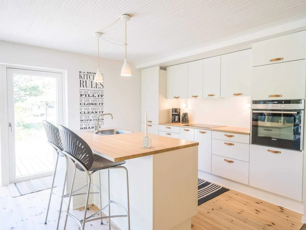 7 Person Holiday Home in Henne