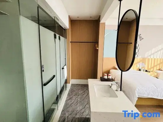 Zhongxiang Kaiden Business Hotel