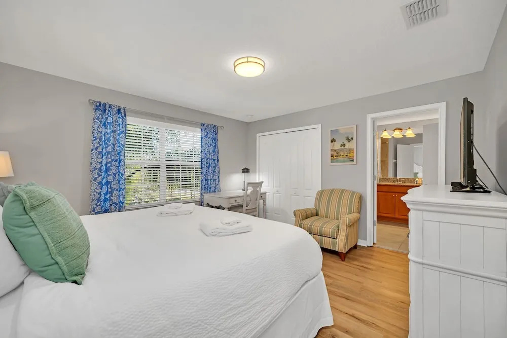 In the Heart of Kissimmee - Storey Lake Resort - 4bd/3ba Pool Townhome #4sl4857
