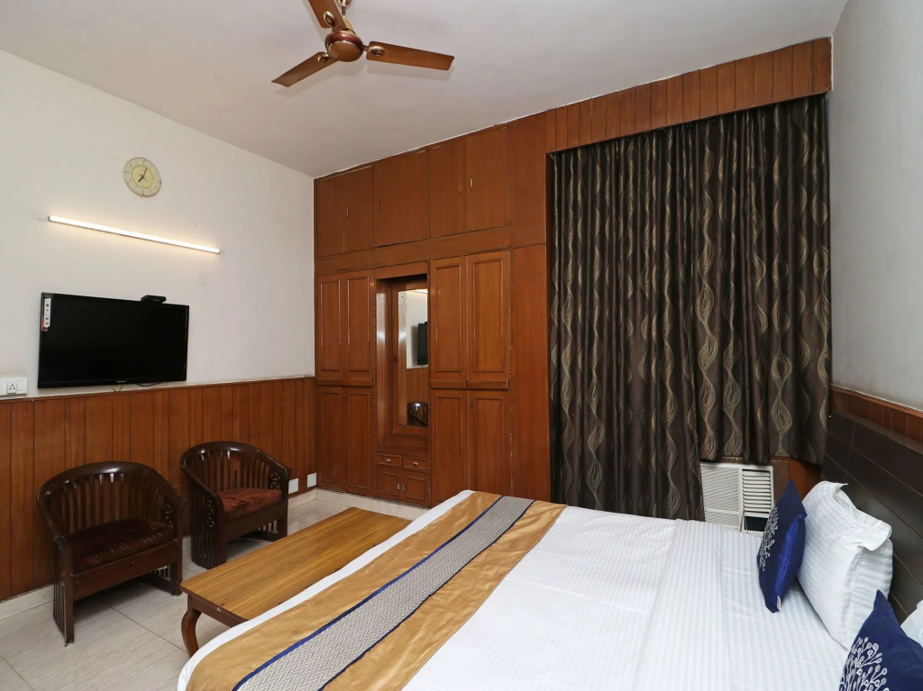A Gulshan Continental By OYO Rooms
