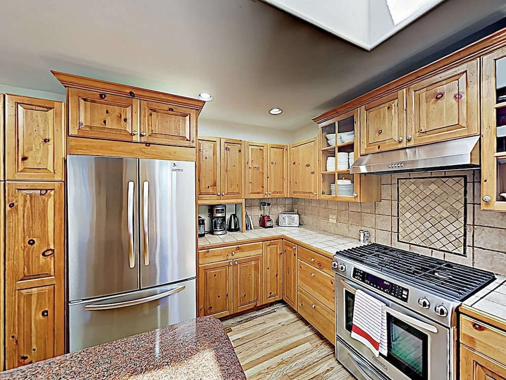 New Listing! 2,000 Square Foot Near Plaza 3 Bedroom Home