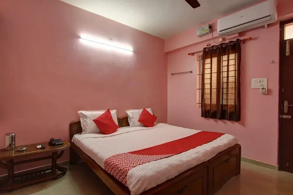 Abbirami Hotels By OYO Rooms