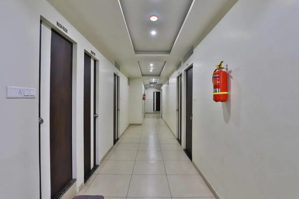 Oyo 35503 Hotel Rowton