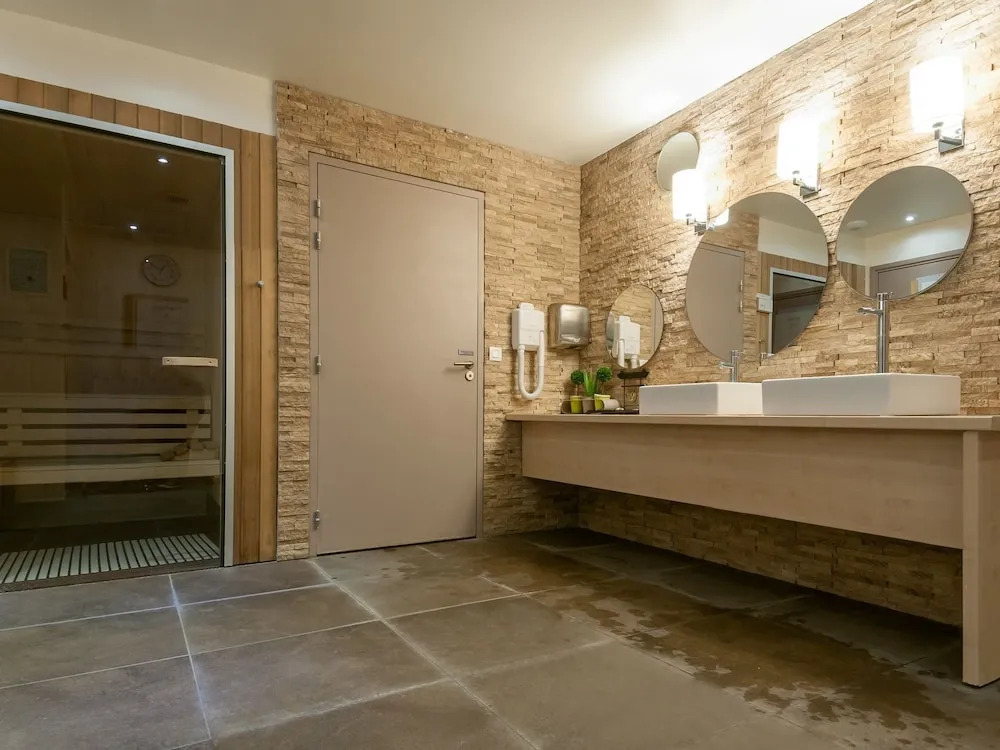 Residence With Sauna and Bath House Right on the Slopes of Les Portes du Soleil