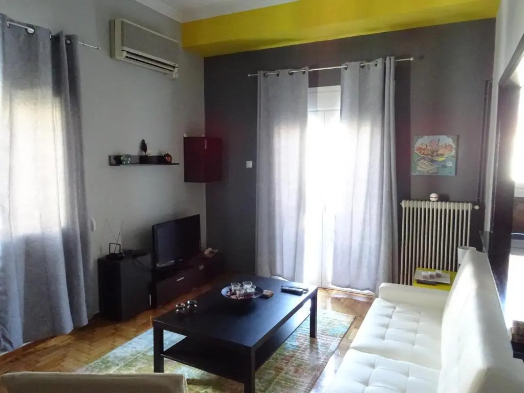 Dp Zografou Appartment