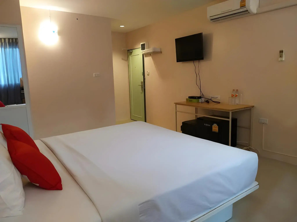 BIRD Room Hotel