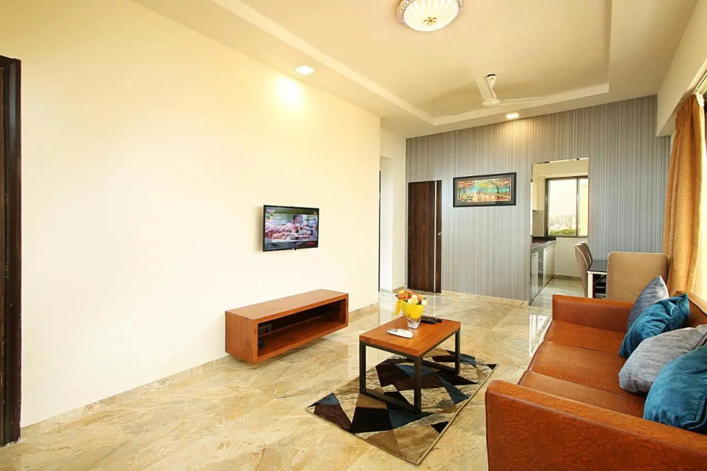Mumbai House Luxury Apartments, Santacruz East