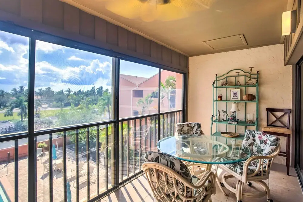Resort-style Condo w/ Pool: 19 Miles to Fort Myers