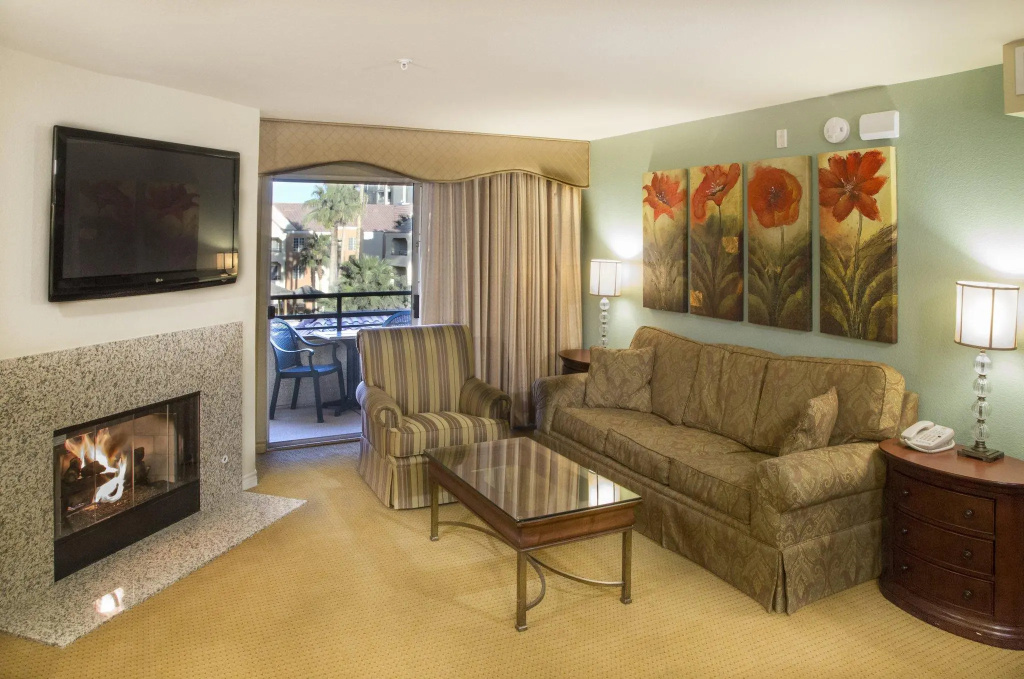 Holiday Inn Club Vacations at Desert Club Resort
