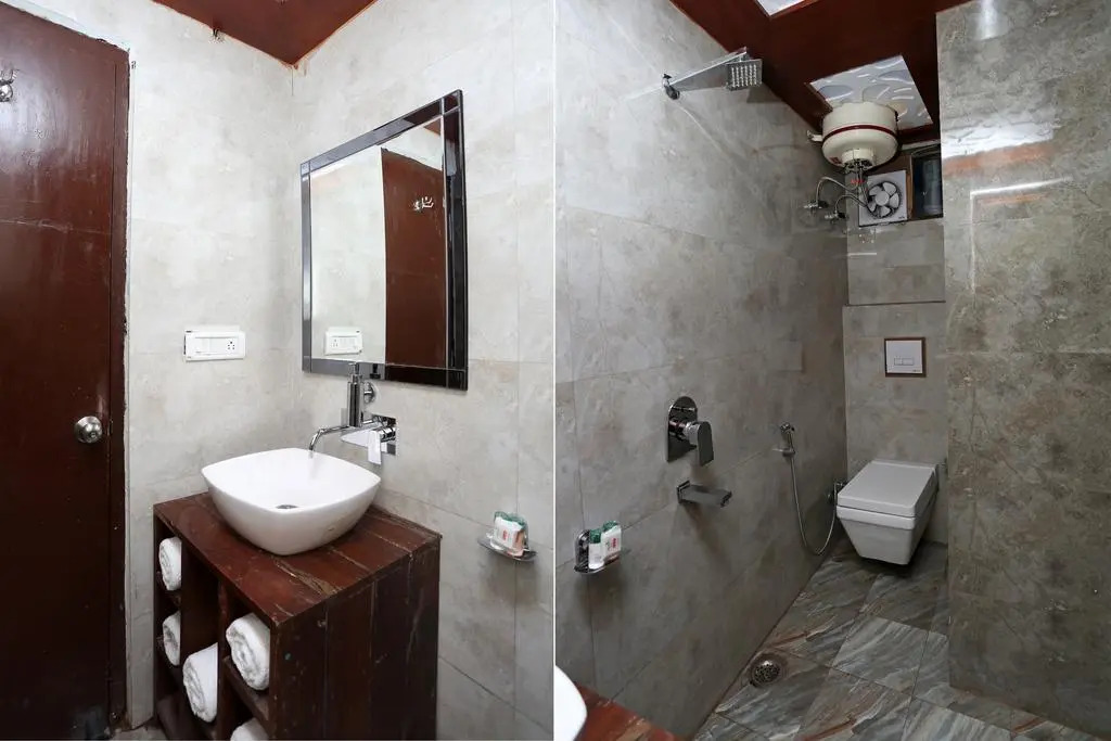 OYO 899 Dwaper Hotel