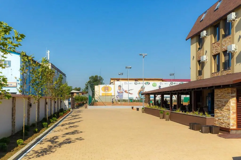 YMY HOTELS Târgu Jiu