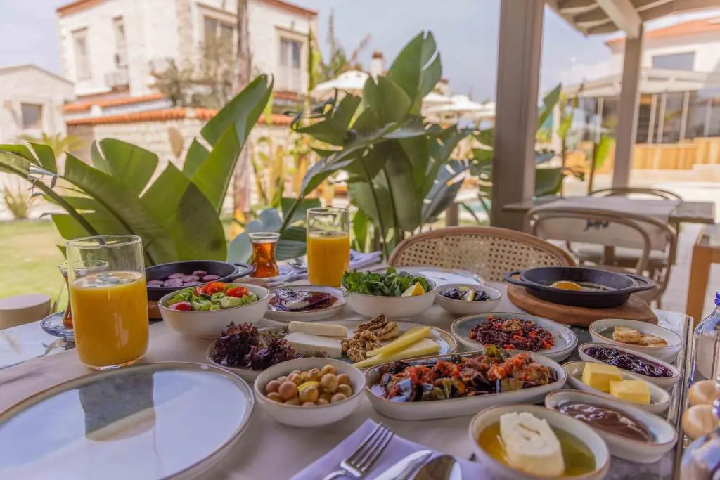 June Alaçatı Adult Only