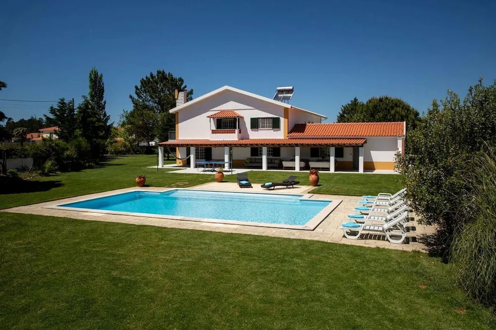 Villa With 5 Bedrooms in Óbidos, With Private Pool, Enclosed Garden and Wifi