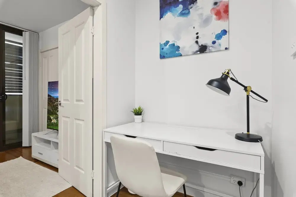 Ground Floor One-bed With Courtyard Access