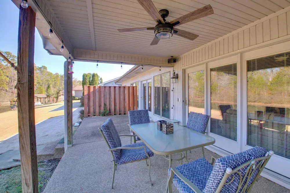 Lake Balboa Access: Home w/ Dock & Yard