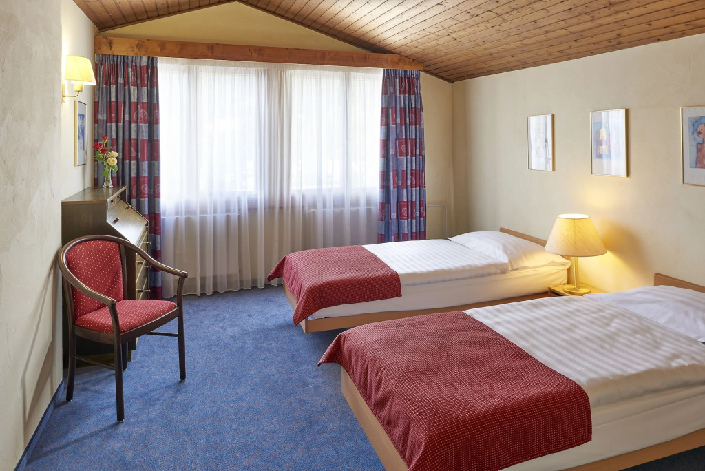 Victoria Hotel & Residence