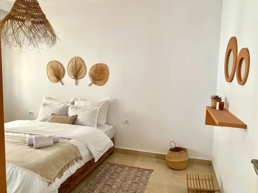 Charming Apartment With Panoramic Views in Historic Carthage