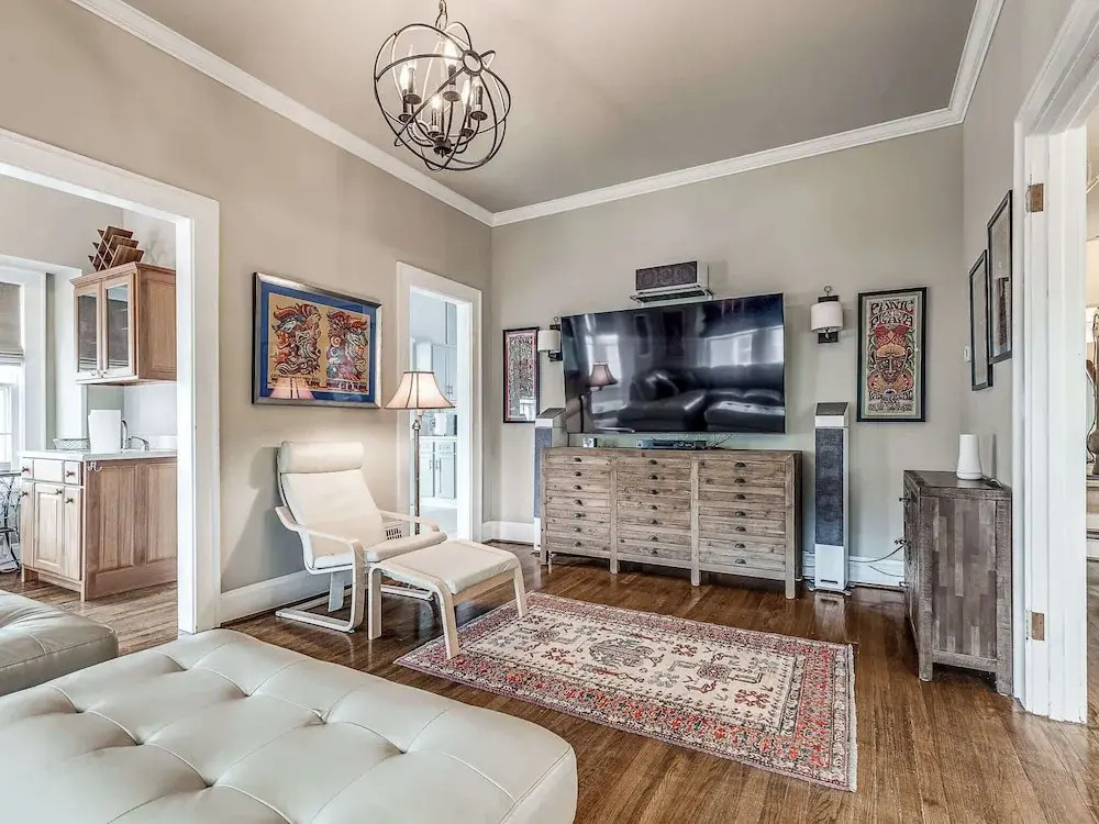 Stylish 3-bedroom Home in Tulsa