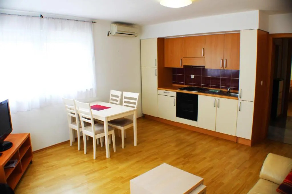Bokun Apartments III